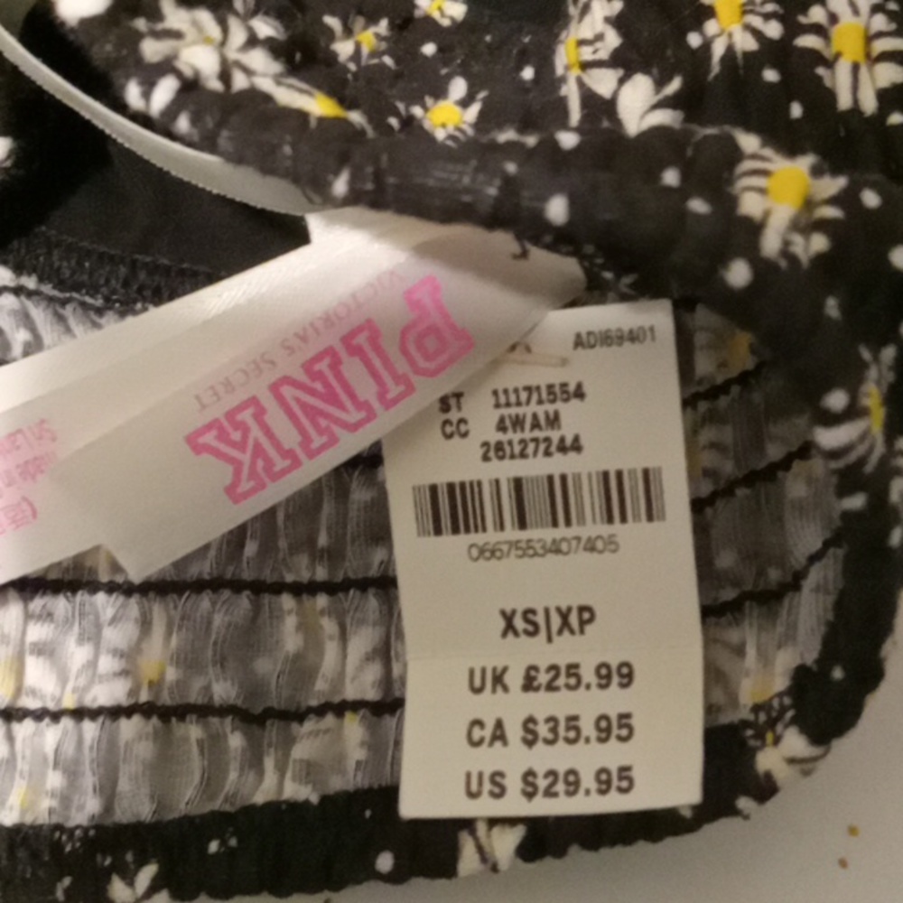 Victoria secret- Black Daisy Wireless Bralette-XSmall - Picture 6 of 6